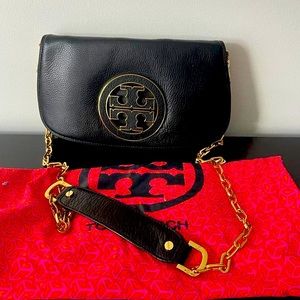 Tory Burch cross body purse-metal hardware